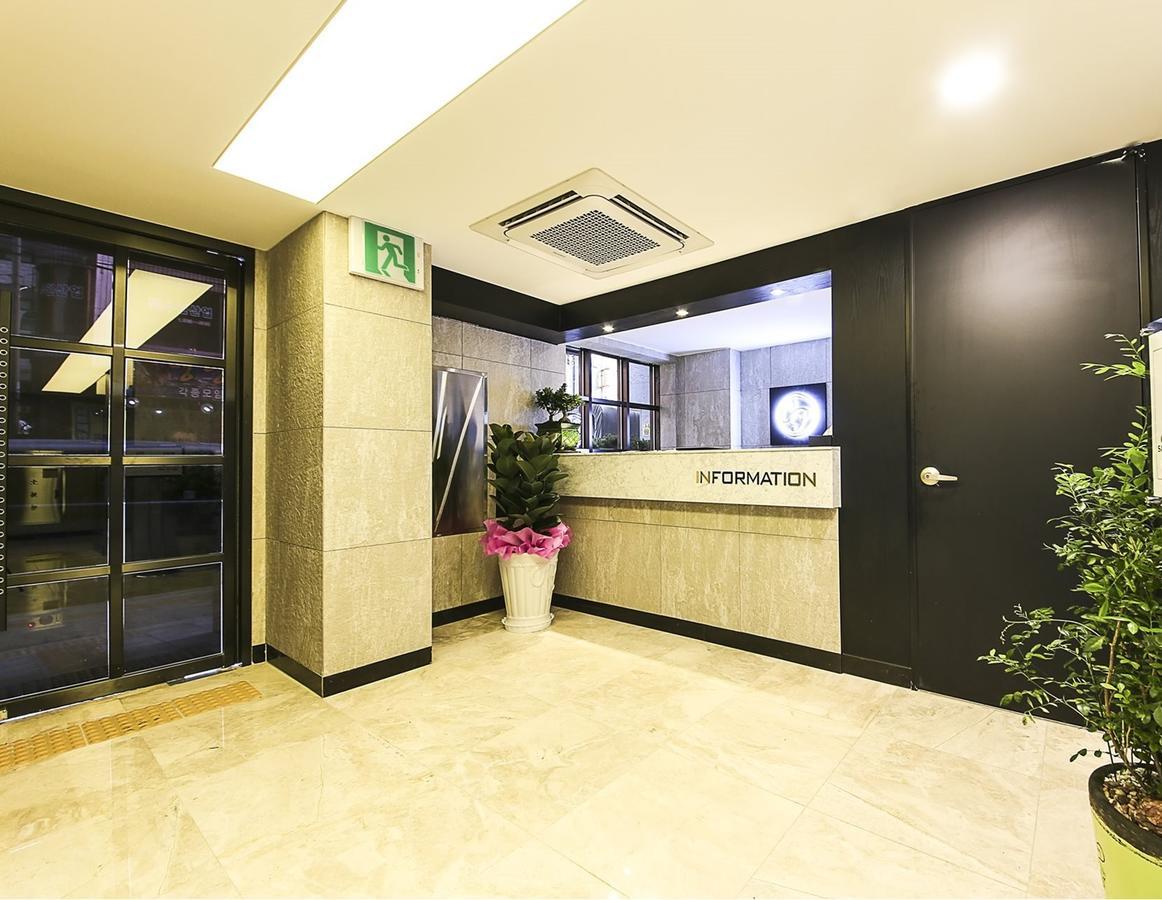 Centralperson Pyeongtaek Hotel Екстер'єр фото